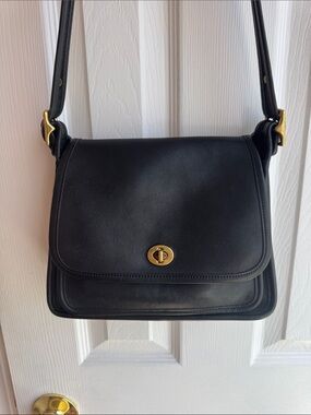 Vintage Coach 9061 Black Leather Shoulder Bag with Gold Hardware